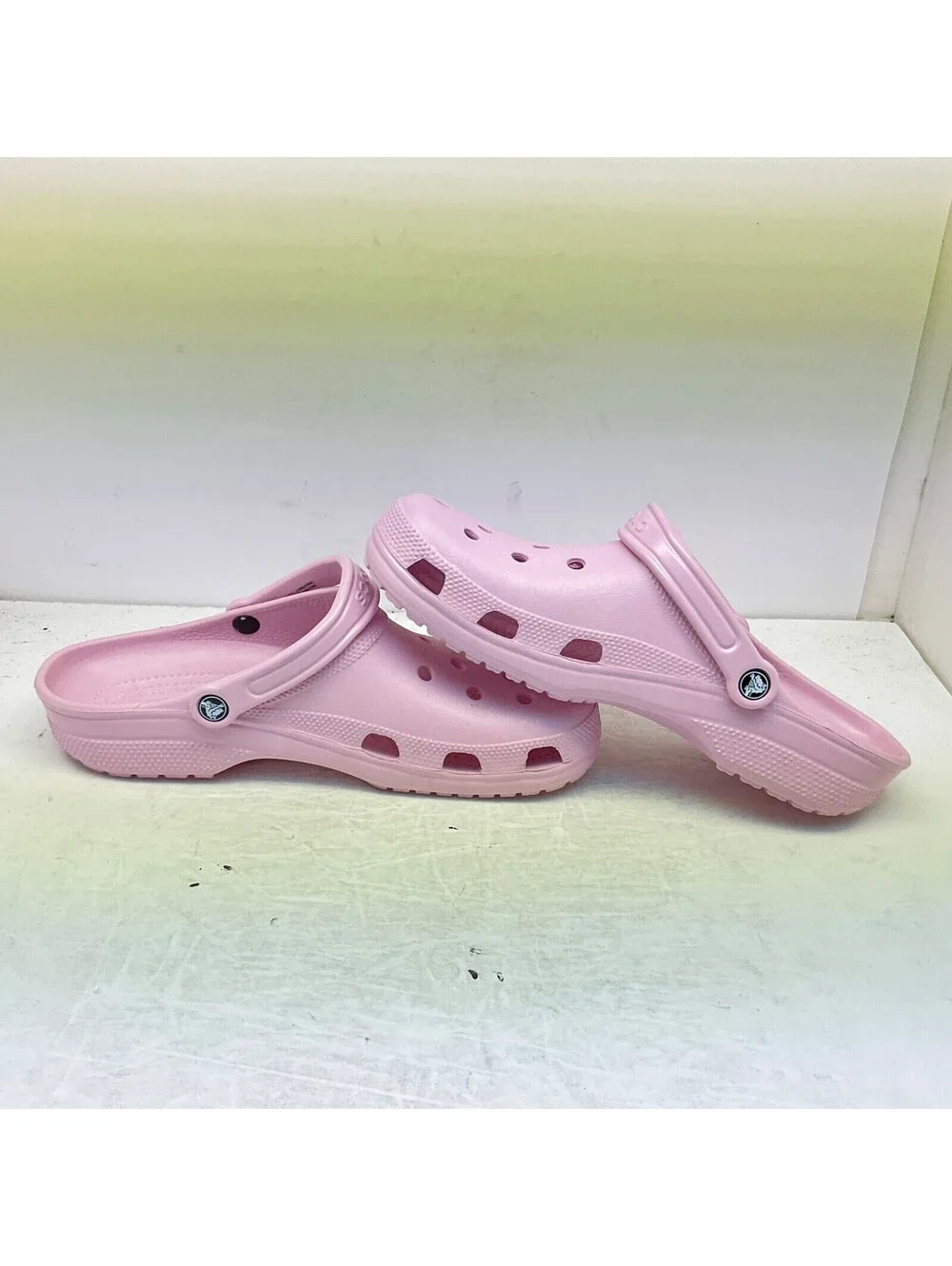 Crocs Men's Slip-On Classic Clog Sandals Light Pink Size 13M